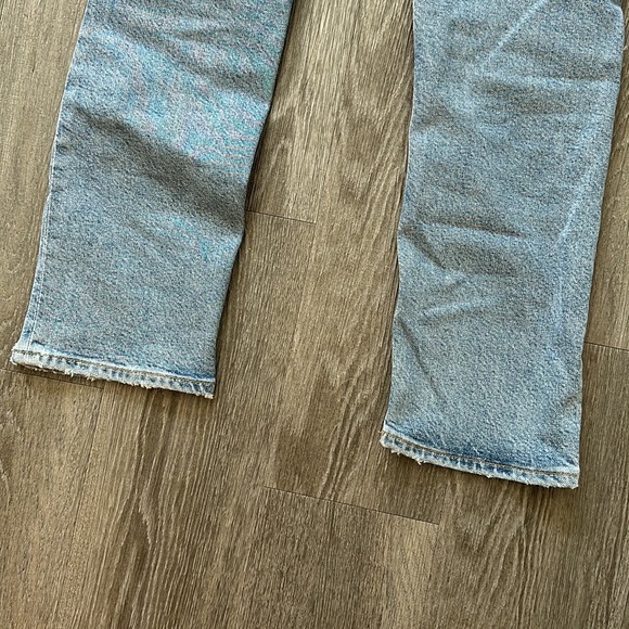Agolde Riley Distressed Jeans - Picture 5 of 5